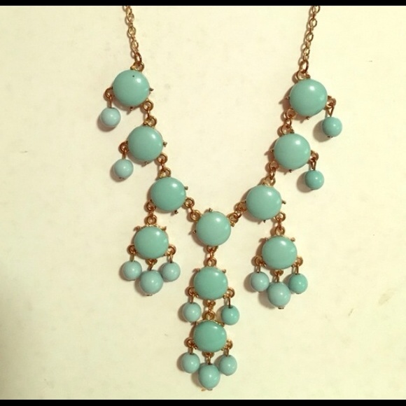 Jewelry - Statement necklace