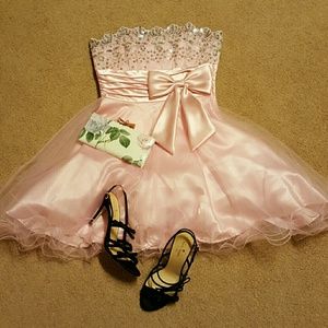 Strapless pink party dress