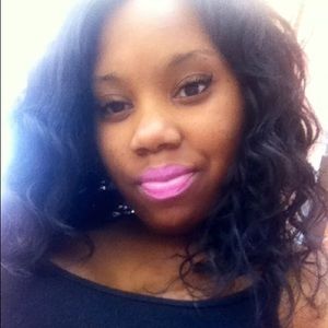 Meet your Posher, Kesharra