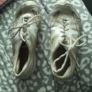 cheer sneakers