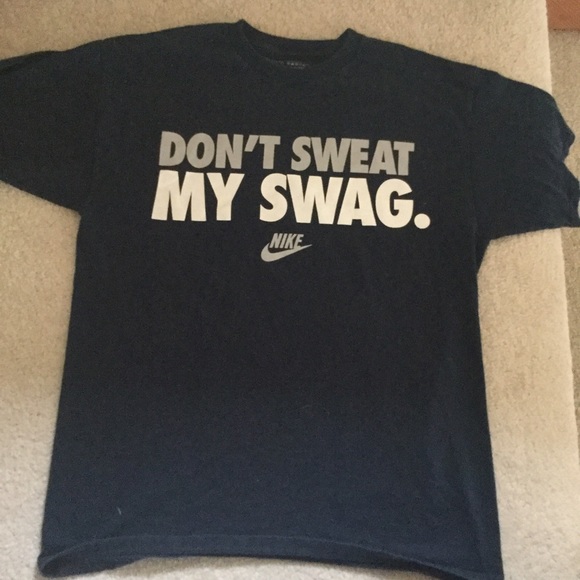 SOLD Nike Graphic T-Shirt