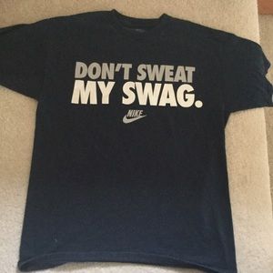 SOLD Nike Graphic T-Shirt