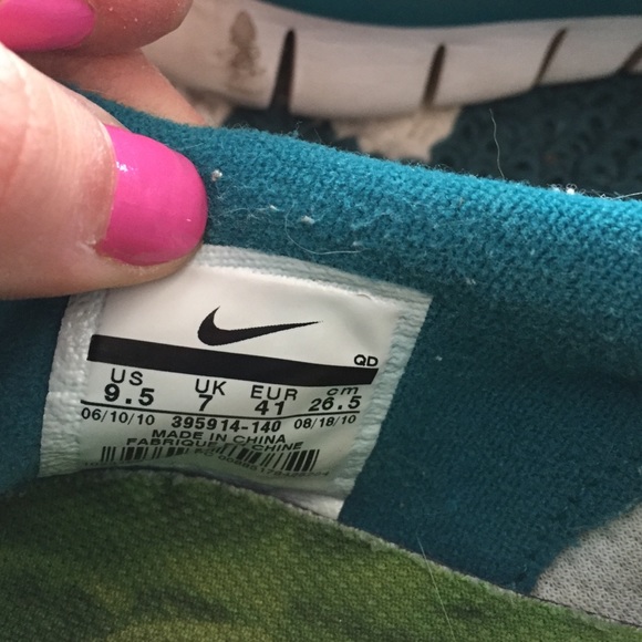 Nike free run shoes - Picture 2 of 3