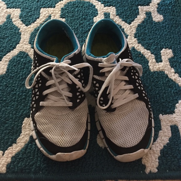 Nike free run shoes - Picture 3 of 3