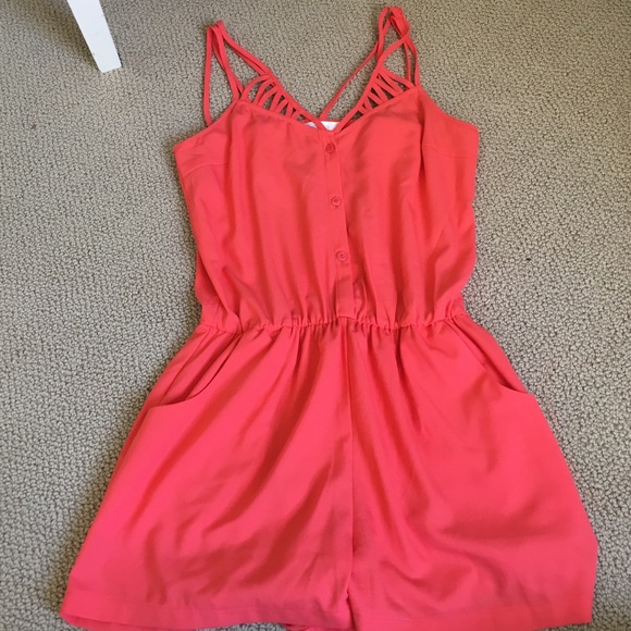 Romper with pockets