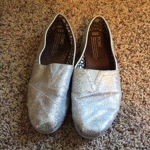Silver sparkly toms