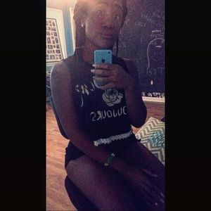 Meet your Posher, Nicole