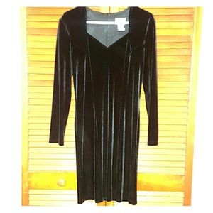 Black long sleeve evening dress