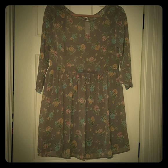 *LIKE NEW*Gorgeous Floral mini dress!