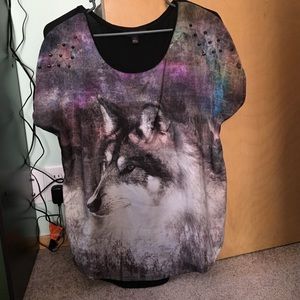 Loose wolf shirt