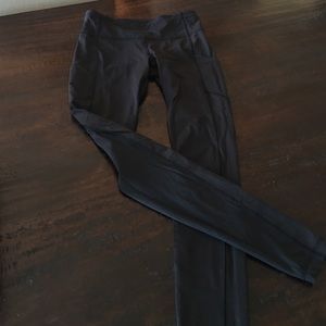 Lululemon "Speed Tight" size 6