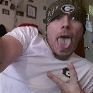 Meet your Posher, Dennis