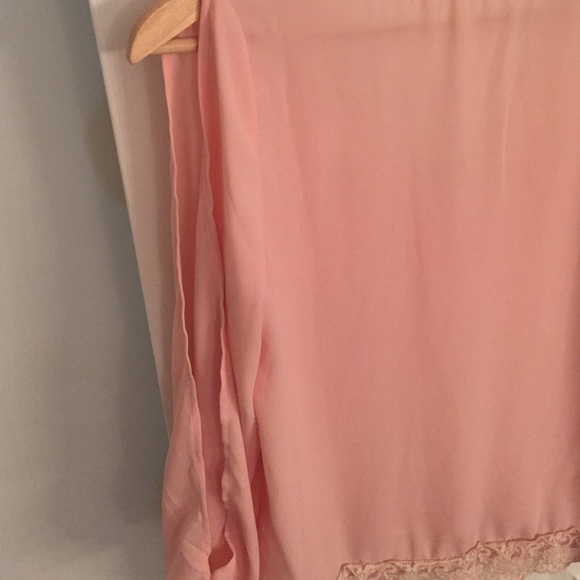 Tobi Pink Blouse With Lace Detail Size S - Picture 3 of 4