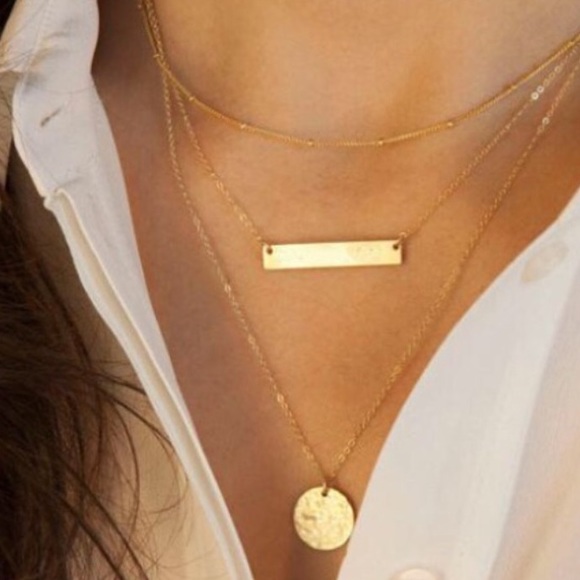 Lowest in posh!🙌🏽🎉Three layer delicate necklace - Picture 2 of 3