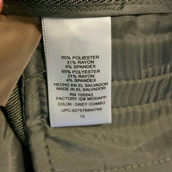 Dress pants - Picture 3 of 3