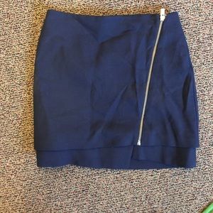 Navy short skirt
