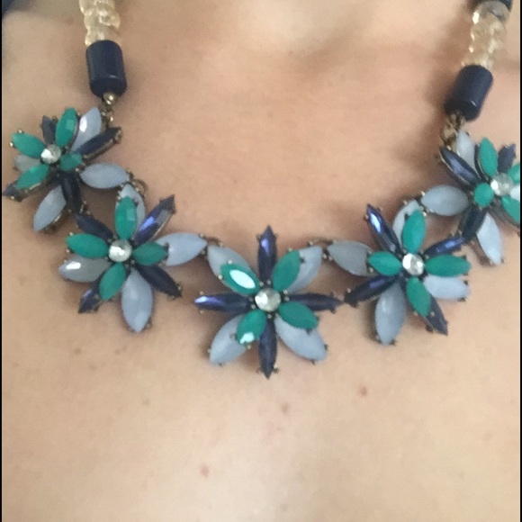 Necklace - Picture 2 of 3