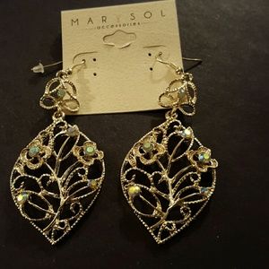 ☆☆quick sale☆☆Gold rhinestone earrings