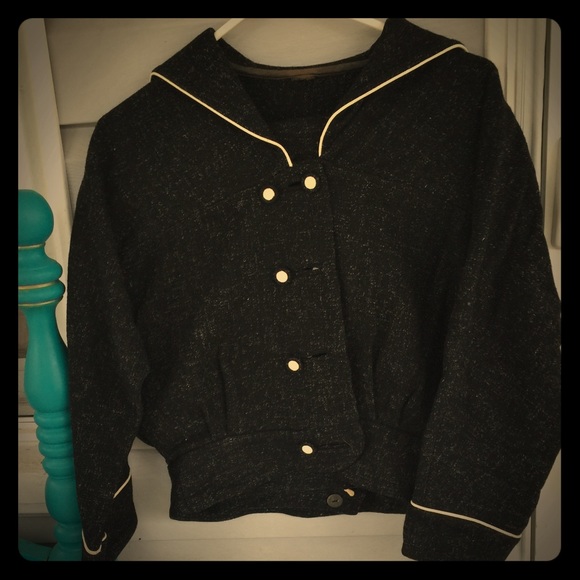 VINTAGE Navy blue wool suit with sailor collar