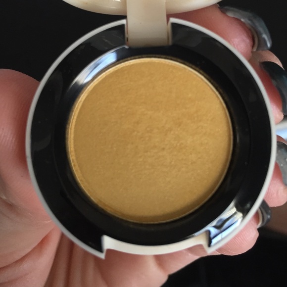 NIB MAC LE Surf USA eyeshadow. - Picture 3 of 4