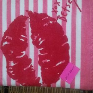 Betsey Johnson beach towel