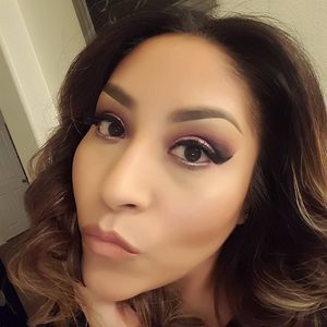 Meet your Posher, Connie