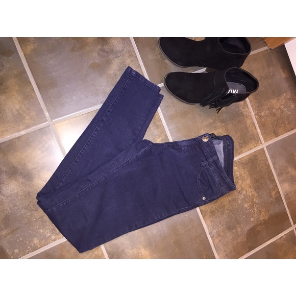 Celebrity pink skinny jeans