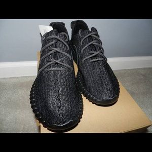 Yeezy boost 350 pirate black 9.5