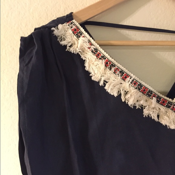 Fringe Top - Picture 3 of 4