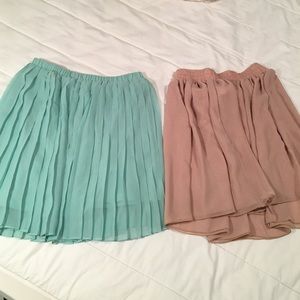 Two skiers for $10 yeehaw