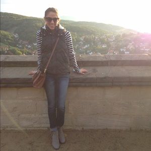 Meet your Posher, Daniela