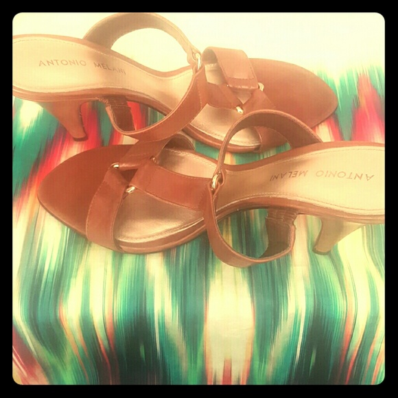 Antonio Melani sandals heels