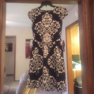 B. Darlin cap-sleeve dress!