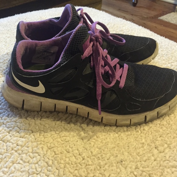 Nike sz 9 purple/black running shoe