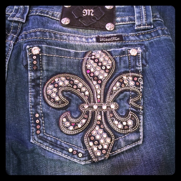 Miss Me La Fleur Jeans NWOT
