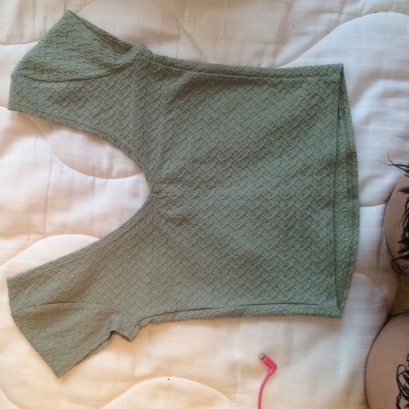 Crop top - Picture 3 of 4