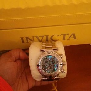 Gorgeous Invicta Watch... Make me an offer!!