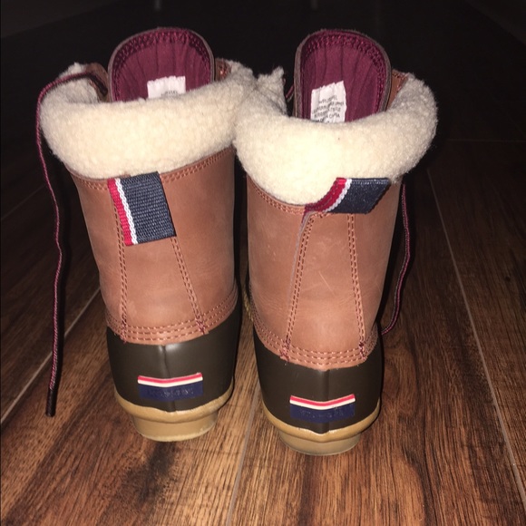 Tommy Hilfiger's Women's Faux-Fur Duck Booties - Picture 3 of 3