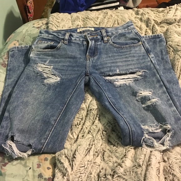 Bullhead skinny jeans
