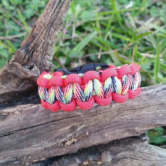 Cobra Paracord Bracelet - Picture 1 of 1