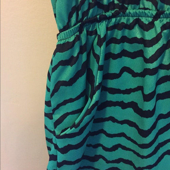 Tank top - Picture 2 of 4
