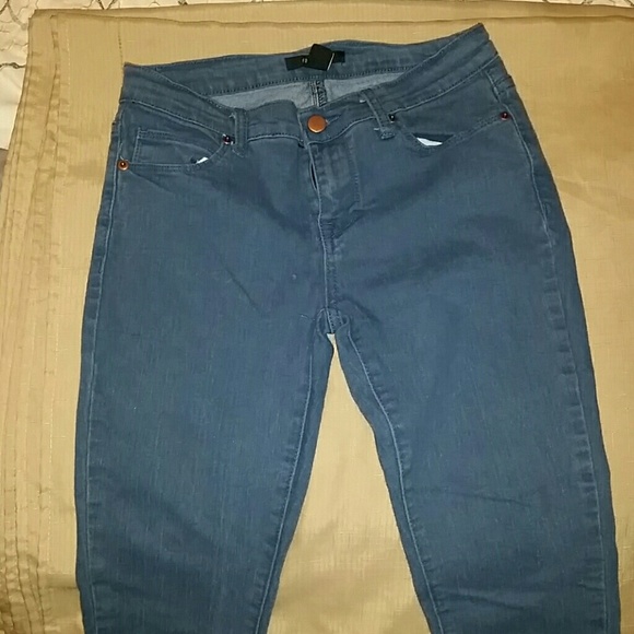 Clearance Forever 21 skinny stretch jeans