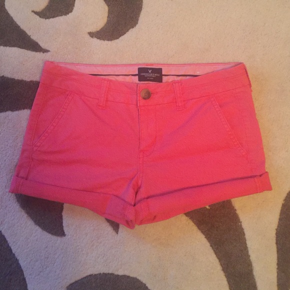 American Eagle Midi shorts