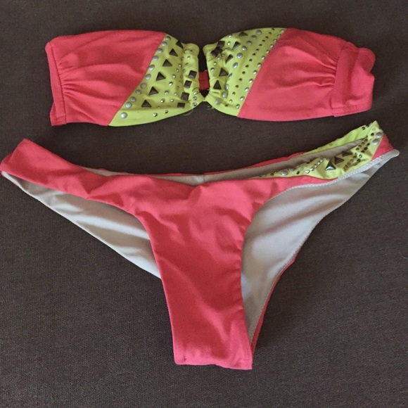 VS swim suit, low cut bikini