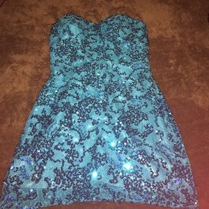 WORN ONCE Gorgeous semi formal dress❤️