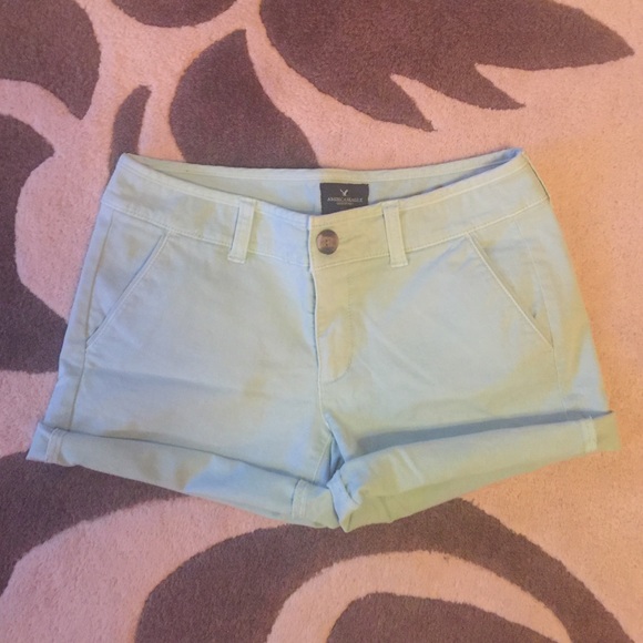 American Eagle Midi shorts