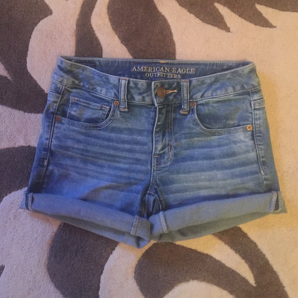 American Eagle Super Super Stretch Midi shorts