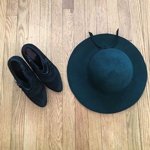 Jessica Simpson healed booties