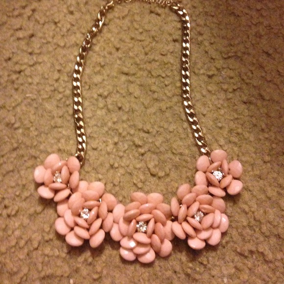 Champagne Pink Flower Necklace