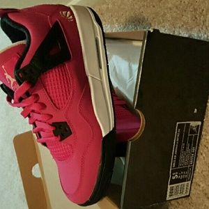 Jordan 4s